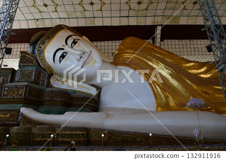Myanmar, Bago, Shwethalyaung Pagoda, Shwethalyaung Reclining Buddha, Reclining Buddha 132911916
