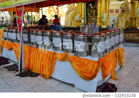 Myanmar, Yangon, Shwedagon Pagoda, Water by birth day, eight days of the week, Myanmar's largest holy place, pagoda Myanmar, Yangon, Shwedagon Pagoda, Water by birth day, eight days of the week, Myanmar's largest holy place, pagoda 132913238