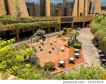 Modern Commercial District in Riyadh, Saudi Arabia 132914076