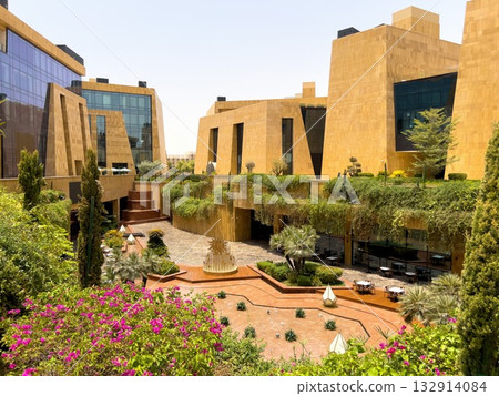 Modern Commercial District in Riyadh, Saudi Arabia 132914084