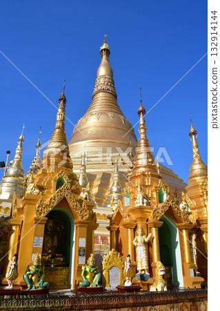 緬甸,仰光,瑞光大金塔,緬甸最大的聖地,佛塔 緬甸,仰光,瑞光大金塔,緬甸最大的聖地,佛塔 132914144