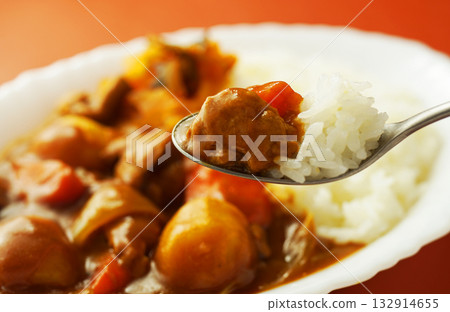 Curry rice with lots of chunky vegetables Curry rice with lots of chunky vegetables 132914655