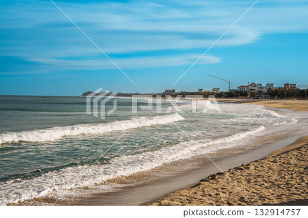 Rolling Waves at Naksan Beach, South Korea Rolling Waves at Naksan Beach, South Korea 132914757