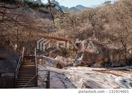 Wooden bridge and rocky stairs in Seoraksan National Park, Sokcho, South Korea 132914801