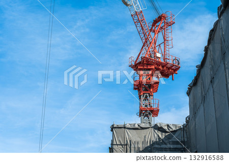 Crane and apartment construction site Crane and apartment construction site 132916588
