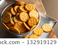 cracker, biscuit, biscuits 132919129