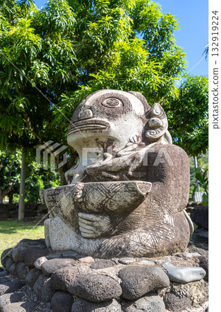 Ancient tiki statue in Atuona, Hiva Oa, Marquesas Islands, French Polynesia 132919224