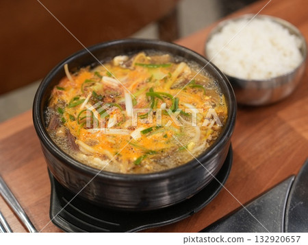 Korean traditional food. Spicy Beef and Vegetable Soup : yukgaejang 132920657