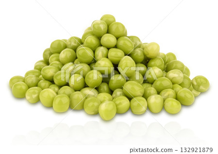 Canned green peas isolated on white background Canned green peas isolated on white background 132921879