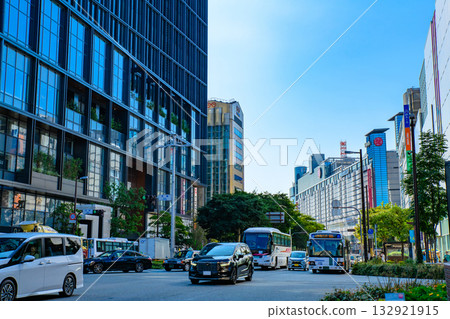 福岡市中央區天神渡邊通，天神十字路口，One大廈與福岡PARCO之間的南側 132921915