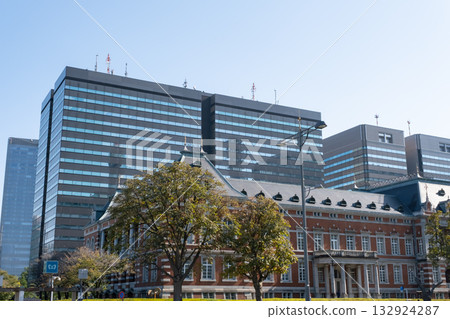 政府區摩天大樓的景色 132924287