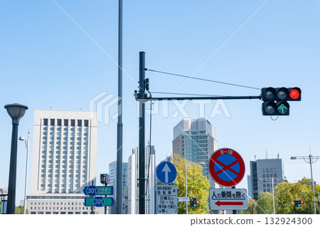 Scenery near Iwaidabashi intersection in Tokyo 132924300