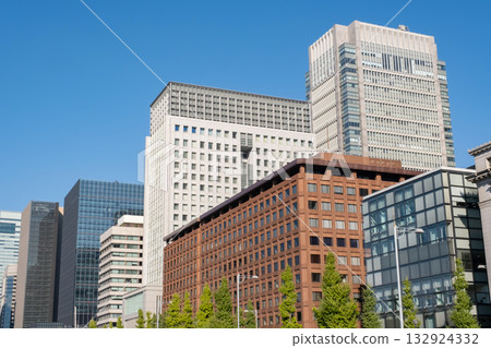 View of the Marunouchi skyscrapers from Hibiya View of the Marunouchi skyscrapers from Hibiya 132924332