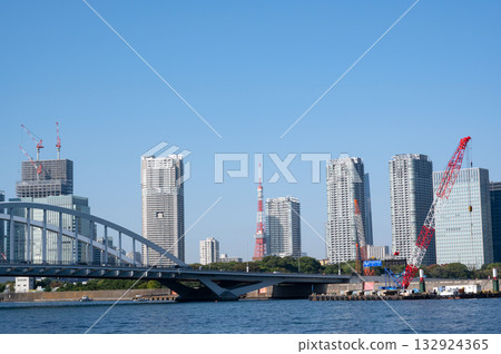 從隅田川露台眺望汐留 從隅田川露台眺望汐留 132924365