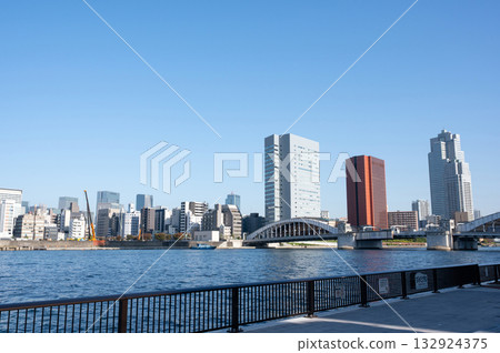 從隅田川露台眺望勝鰍橋 132924375