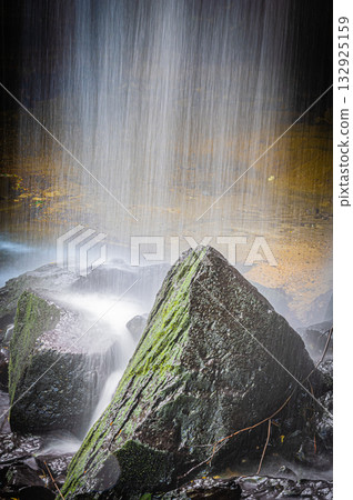 Scenery of Nabegataki Falls, Kumamoto Prefecture Scenery of Nabegataki Falls, Kumamoto Prefecture 132925159