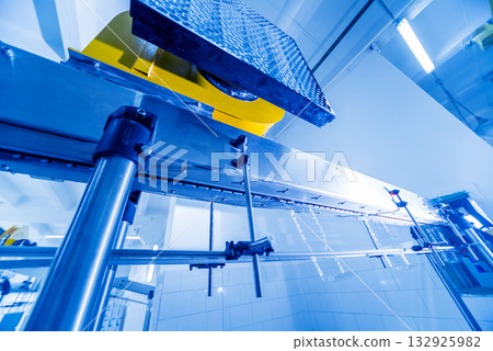 The plastic bottle blowing machine. PET preforms for blowing of plastic bottles 132925982