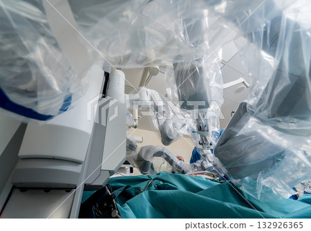 Modern surgical system. Medical robot. Minimally invasive robotic surgery. 132926365