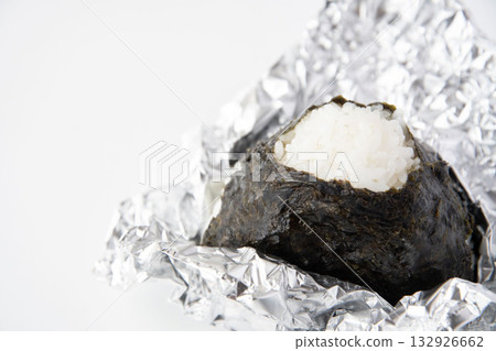 Rice balls wrapped in aluminum foil 132926662
