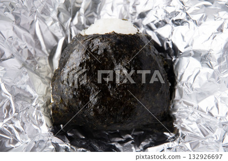 Rice balls wrapped in aluminum foil 132926697