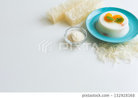 三種瓊脂和牛奶瓊脂－瓊脂甜點 132928168