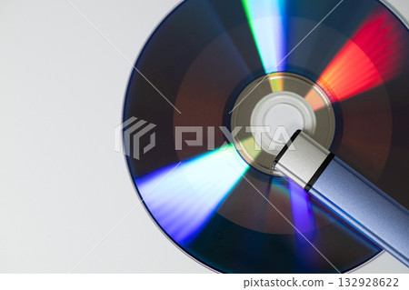 光碟和USB記憶體 光碟和USB記憶體 132928622