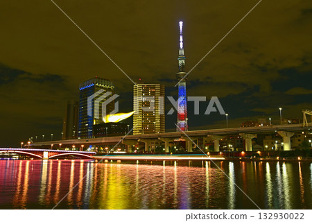 Limited edition Star-Spangled Skytree Limited edition Star-Spangled Skytree 132930022