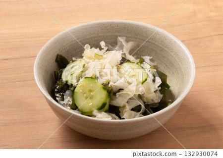 醋拌菜(銀耳、小黃瓜、裙帶菜) 醋拌菜(銀耳、小黃瓜、裙帶菜) 132930074
