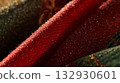 聖誕彩色布料背景：紅色和金色紋理 132930601