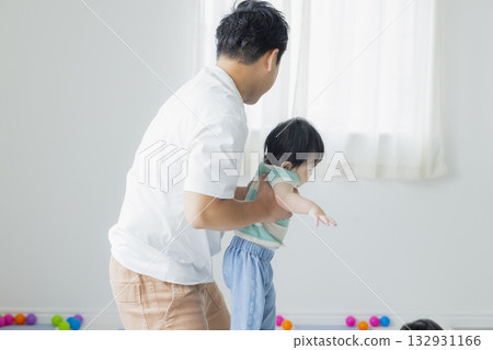 Children playing indoors 132931166