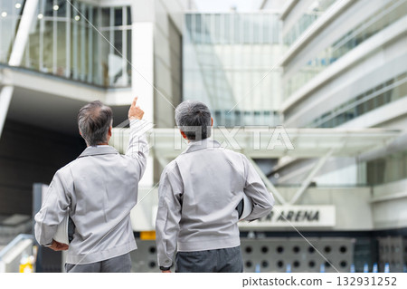 Senior man working on site 132931252