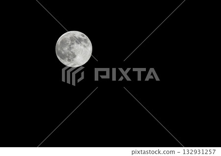 White glowing full moon 132931257