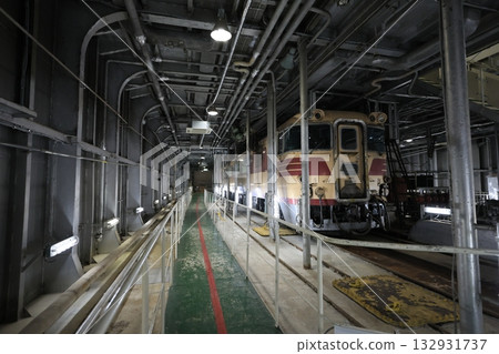 Vehicle deck 132931737