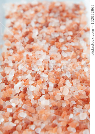 Pink rock salt close-up 132932965