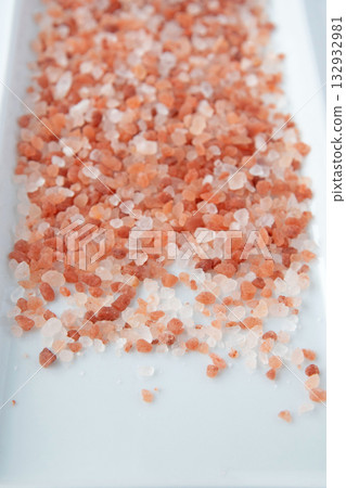 粉紅色岩鹽特寫 粉紅色岩鹽特寫 132932981