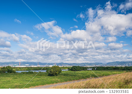 Yodo River scenery, Hirakata City, Osaka Prefecture Yodo River scenery, Hirakata City, Osaka Prefecture 132933581