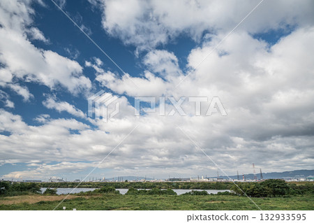 Yodo River scenery, Hirakata City, Osaka Prefecture Yodo River scenery, Hirakata City, Osaka Prefecture 132933595