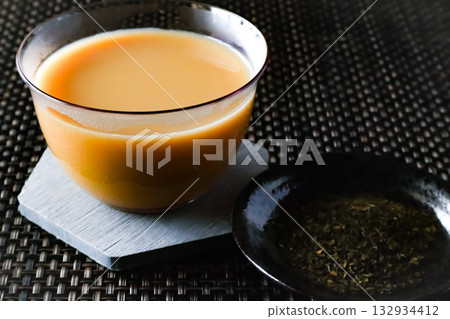 烏龍奶茶 烏龍奶茶 132934412