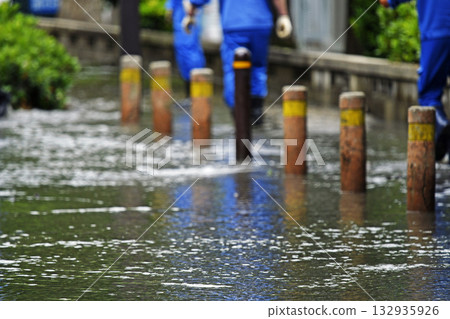 May 10, 2025, near Higashinakahama 5-chome, Joto Ward, Osaka City (water pipe burst site) 132935926