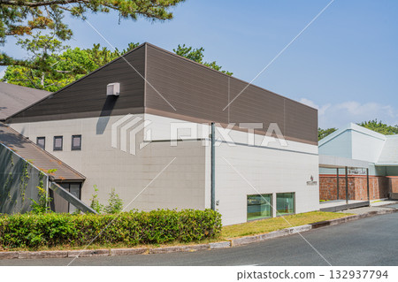 View of the Scotty Cameron Museum and Gallery in Iwata City (Shizuoka Prefecture) 132937794