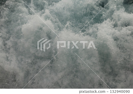 水 水 132940090