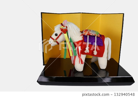 Shanshan horse made of crepe 132940548