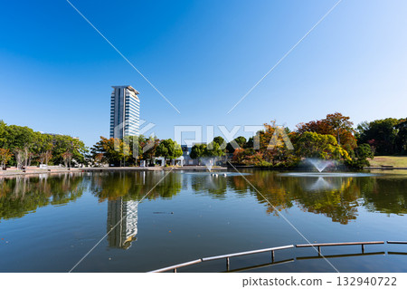 東京多摩市落合町,多摩中央公園景色,環繞大池塘漫步 東京多摩市落合町,多摩中央公園景色,環繞大池塘漫步 132940722