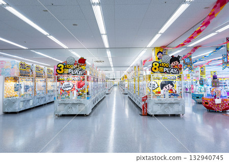 東京多摩市多摩之國三人遊戲抓娃娃機 Cross Garden Tama Ochiai 132940745