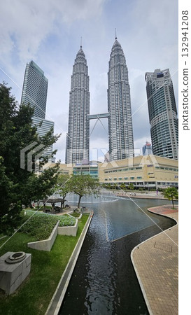 this is famous build in Malaysia named Twin Tower at KLCC 132941208