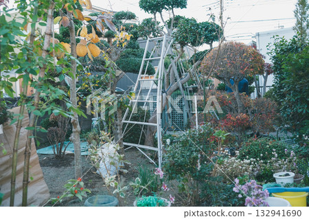 gardener, landscaper, gents 132941690