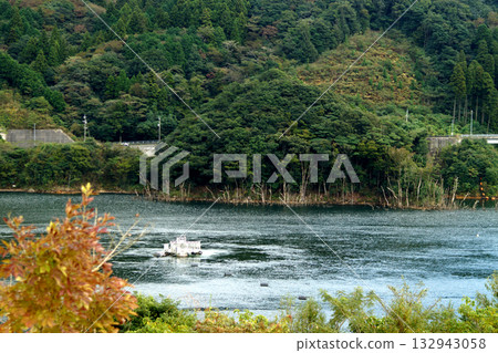 Scenery of Gokayama Dam and the dam lake in Nakagawa City, Fukuoka Prefecture 132943058
