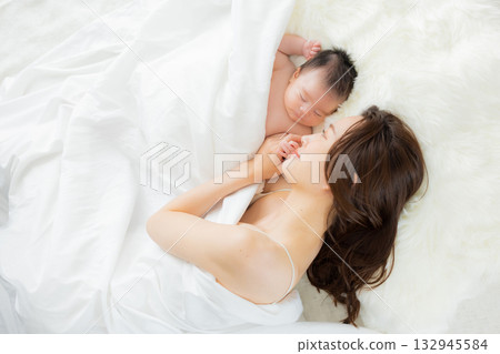 寶貝和媽媽 寶貝和媽媽 132945584