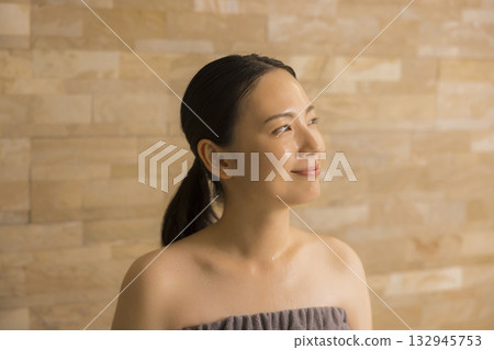 三溫暖女人 132945753