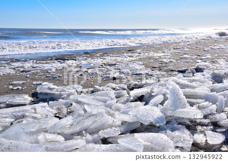 Jewelry Ice, Otsu Coast, Hokkaido 132945922